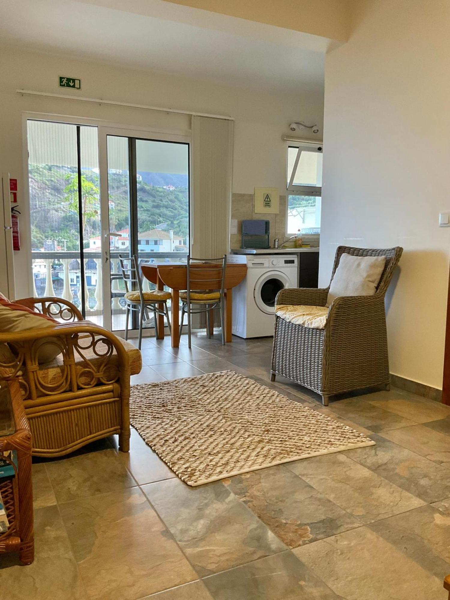Vivenda Linda Vista Apartment Porto Da Cruz Ngoại thất bức ảnh